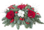 Gorgeous Roses and Berries Centerpieces Decorated with Cotton